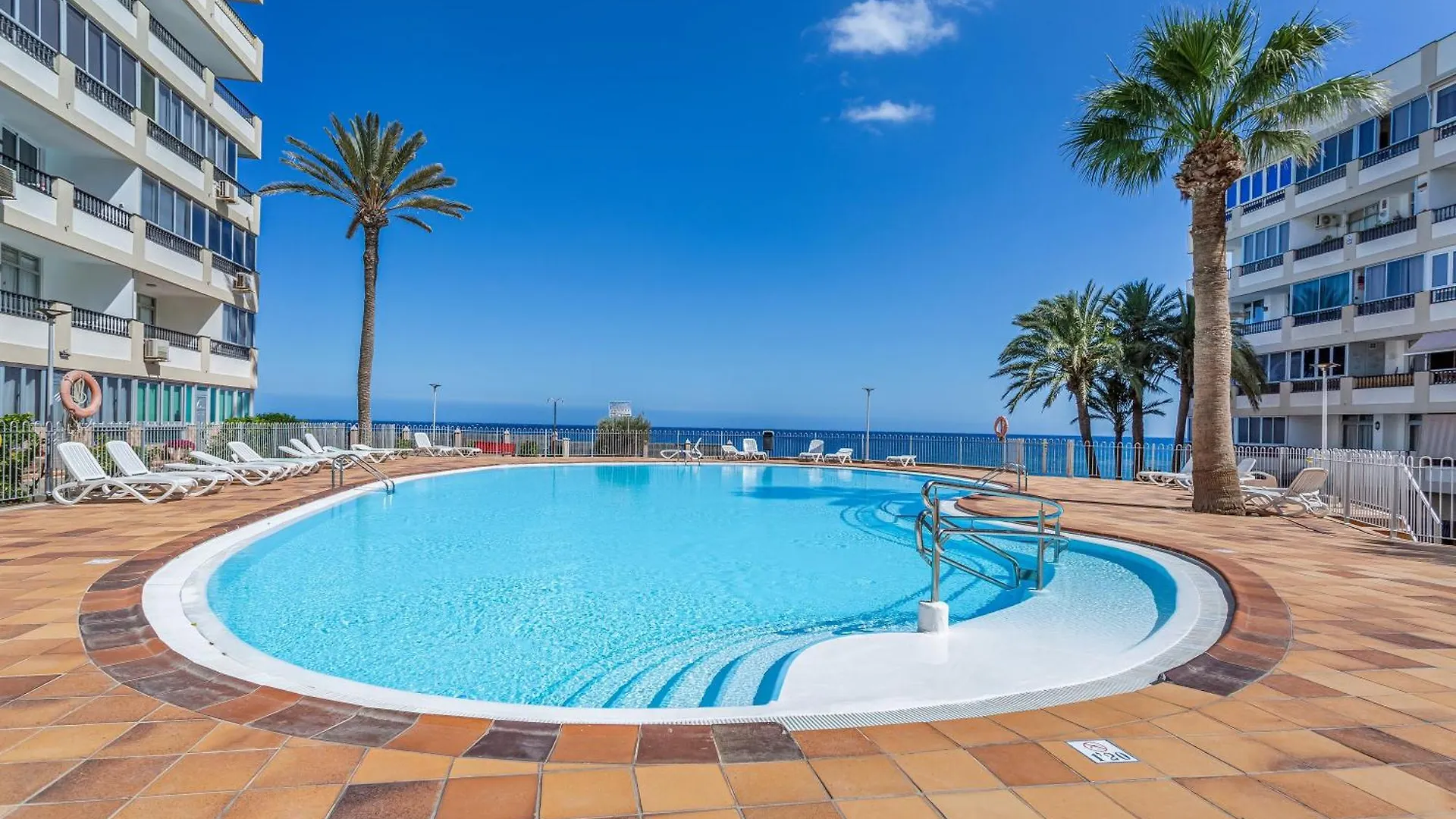 Newly Refurbished Beachfront location